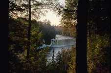 Image attachment thumbnail