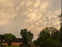 Image attachment thumbnail